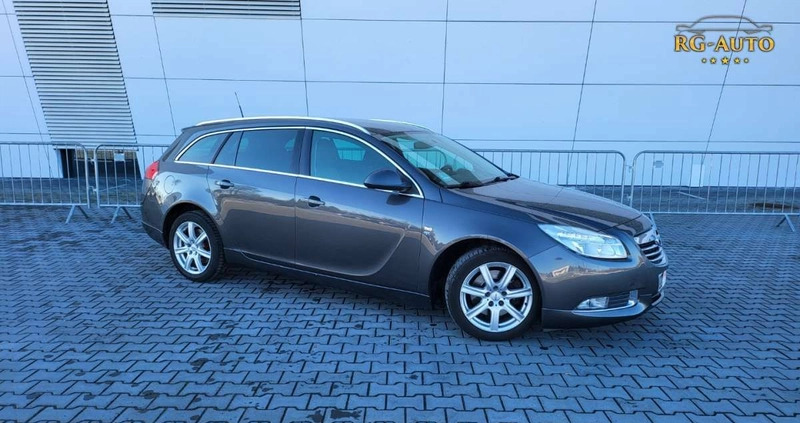 Opel Insignia cena 23900 przebieg: 238000, rok produkcji 2010 z Ciechocinek małe 667